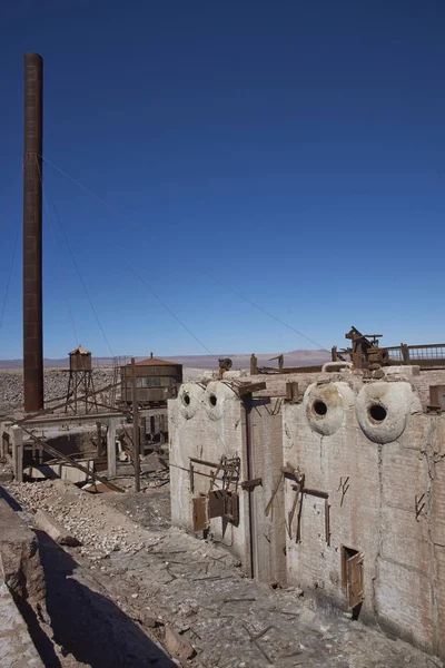 Заброшенный шахтерский городок в пустыне Атакама Чили — стоковое фото