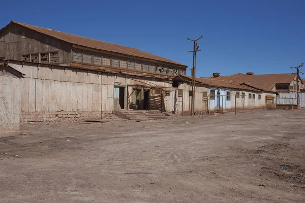 智利阿塔卡马沙漠废弃的矿业小镇 — 图库照片