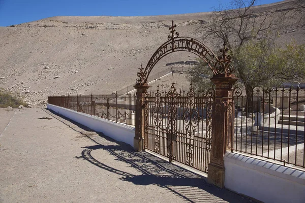 Cementerio en el desierto de Atacama —  Fotos de Stock