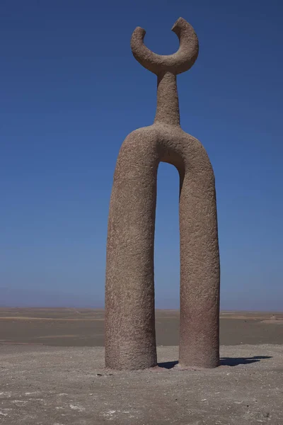 Скульптура в пустелі Атакама — стокове фото