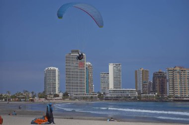 Yamaç paraşütü Iquique içinde