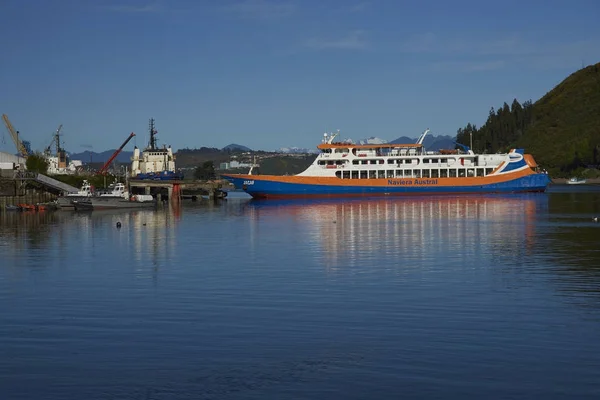 Puerto Montt Chile Noviembre 2017 Ferry Acercándose Rampa Carga Preparación — Foto de Stock
