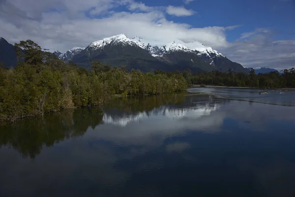 Rio Yelcho Dans Région Aysen Sud Chili Grande Étendue Eau — Photo