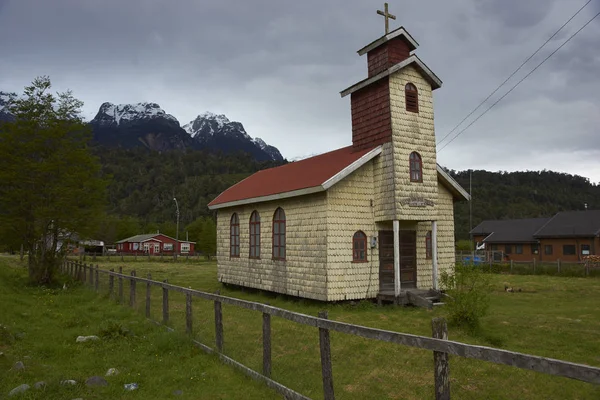 Traditionelle Hölzerne Kirche Kleinen Dorf Santa Lucia Der Carretera Austral — Stockfoto