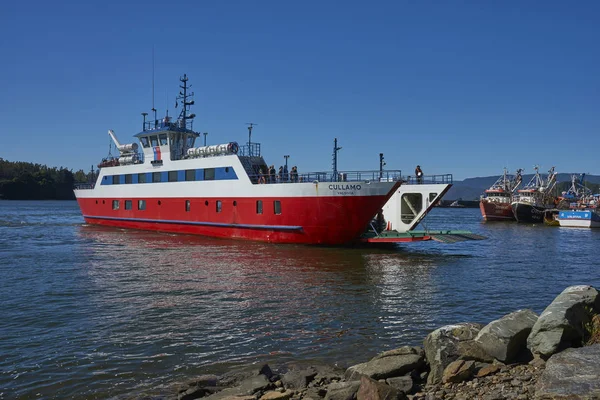 Valdivia Şili Ocak 2018 Araç Yolcu Feribot Niebla Corral Arasında — Stok fotoğraf