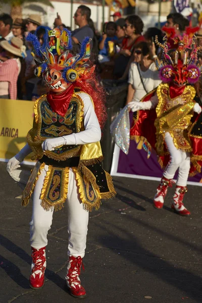 Arica Chile Fevereiro 2017 Grupo Dança Diablada Traje Ornamentado Apresentando — Fotografia de Stock
