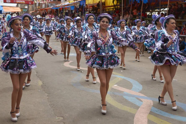 Oruro Bolivia Luty 2017 Tancerze Caporales Ozdobnych Kostiumach Paradujący Górniczym — Zdjęcie stockowe