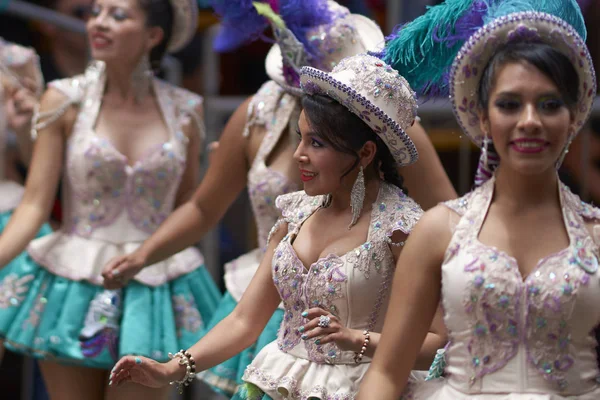 Oruro Bolivia Febrero 2017 Grupo Danza Morenada Coloridos Trajes Desfilando — Foto de Stock
