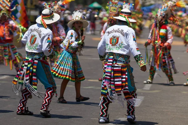 Arica Chili Februari 2017 Tinkus Dansgroep Gekleed Sierlijke Kostuums Uitvoeren — Stockfoto