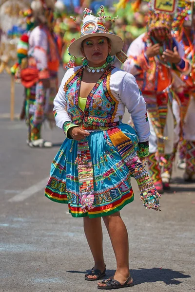 Arica Chile Februar 2017 Tinkus Tanzgruppe Kunstvollen Kostümen Mit Einem — Stockfoto