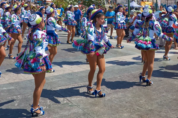 Arica Chili Februari 2017 Caporales Dansers Sierlijke Kostuums Tijdens Het — Stockfoto