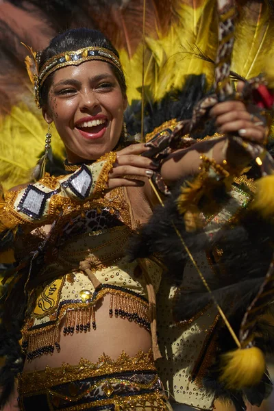 Arica Chile Lutego 2017 Tobas Tancerz Kostium Kwiecisty Wykonywanie Rocznych — Zdjęcie stockowe