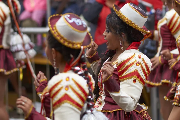 Oruro Bolivia Şubat 2017 Süslü Kostümlü Caporales Dansçıları Her Yıl — Stok fotoğraf