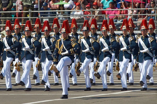 Santiago Chile Septiembre 2016 Miembros Del Ejército Chileno Marchan Durante — Foto de Stock