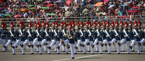 Santiago Chile September 2016 Medlemmar Den Chilenska Armén Marscherar Förbi — Stockfoto