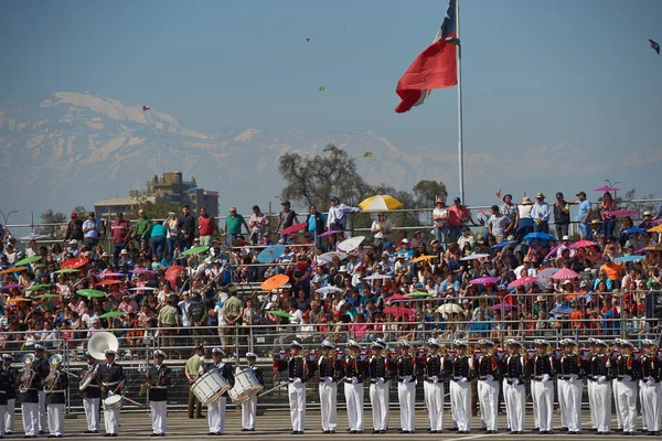 Santiago Chile September 2016 Medlemmar Armada Chile Marscherar Förbi Den — Stockfoto