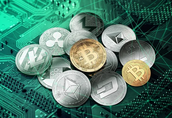 Different cryptocurrencies in a circle with a golden bitcoin in the middle. Different cryptocurrencies concept. 3D illustration — Stock Photo, Image