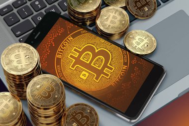Smartphone ile ekran bilgisayar klavye Bitcoin kazık çevresinde döşeme Bitcoin sembolü. Bitcoin fiyat düşüş popülerlik kavramı. 3D render