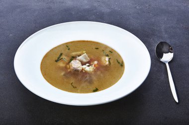 Balık çorbası cooking.on gri tablo 