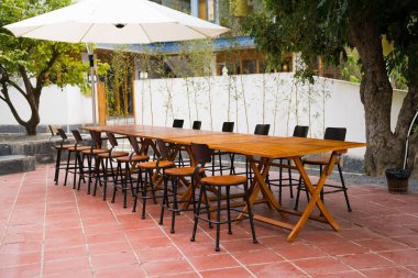 yemek masası ve sandalyesi