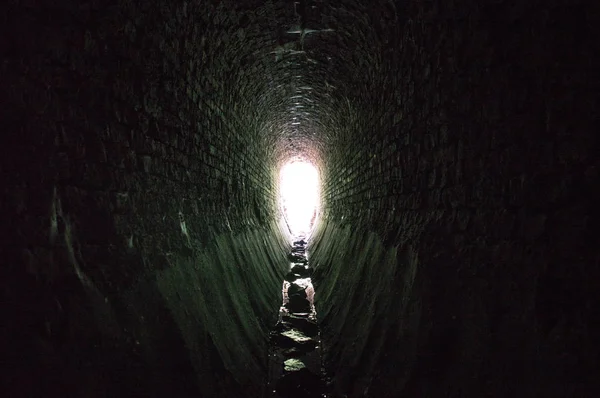 Luz al final del túnel — Foto de Stock