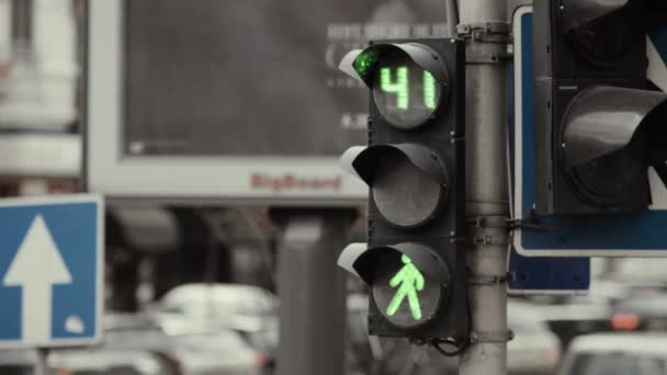 Green Traffic Light Counter Time Lapse — Stock Video