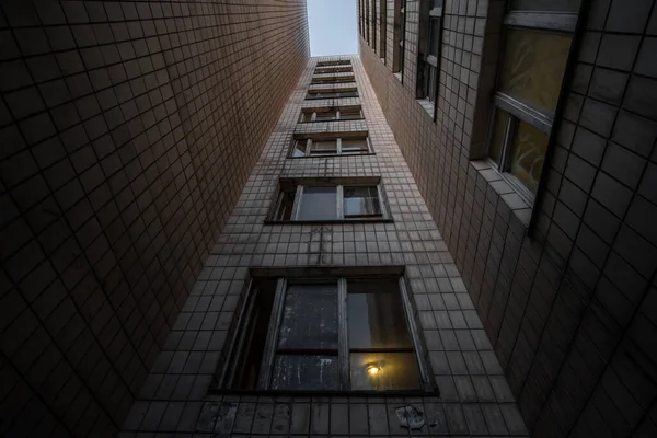 Bottom View Multi Storey Soviet Apartment Building Old Abandoned House — Stock Photo, Image