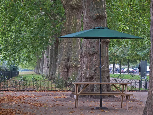 Un posto dove fare una pausa — Foto Stock