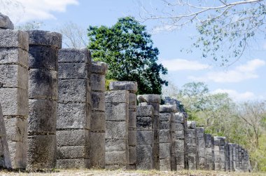 Chichen Itza: bin sütunları Tapınağı
