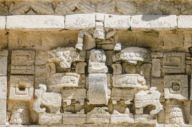 Chichen Itza: Maske Kilisesi