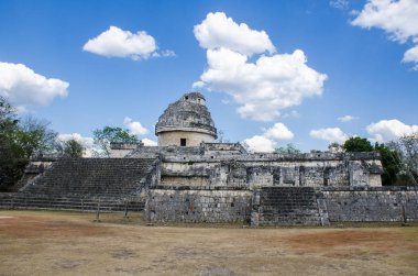 Chichen Itza: tzompantli yapısı