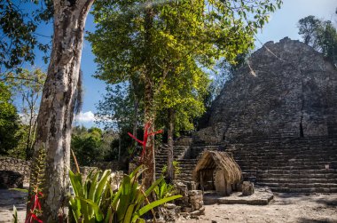 Meksika 'da coba Archaeological Maya sitesi: kilise