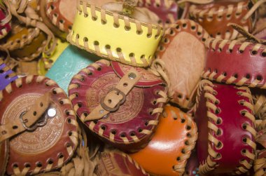 Renkli özgün Meksika el sanatları - deri çanta