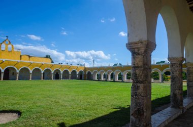 Izamal bir Antonio Nunnery