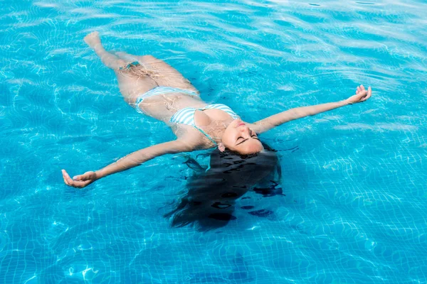 Beautiful Girl Swimming Pool — Stock Photo, Image