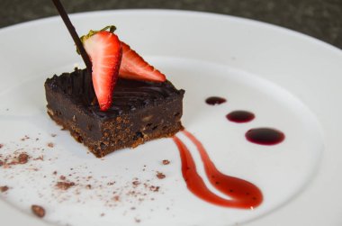 Gurme çilek ile browny