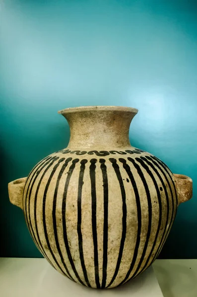 Anient mayan vase of Mexico — Stock Photo, Image