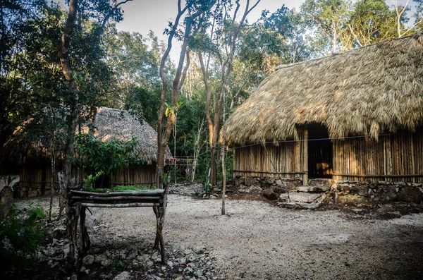 Antigua Construcción Madera Por Los Indígenas Zona Maya México — Foto de Stock