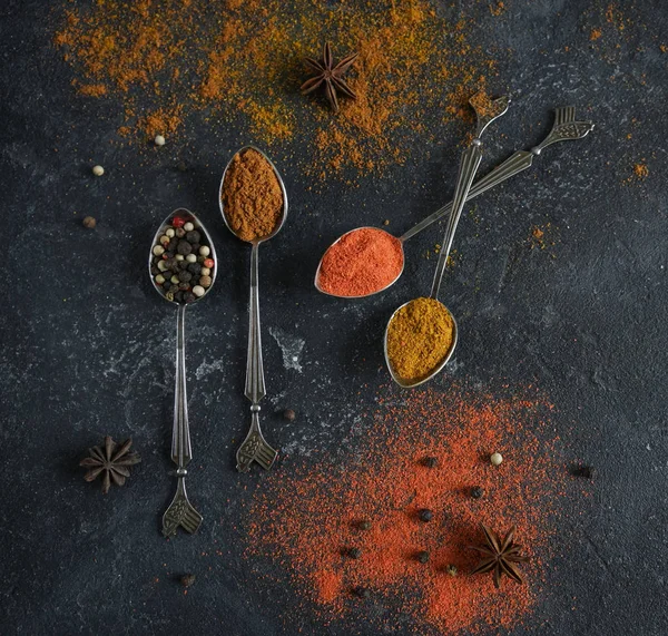 Set of teaspoons with spices — Stock Photo, Image