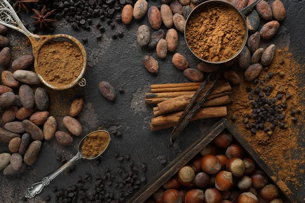 Какао і горіхова суміш — стокове фото