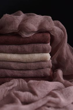 Birkaç pastel renkli kumaşlar