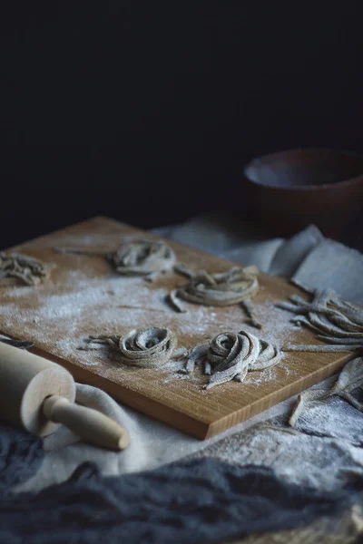 自家製の生麺 — ストック写真