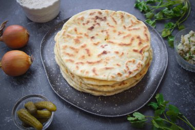 Khychin, Tortilla, Geleneksel Balkar yemekleri, Dark Back