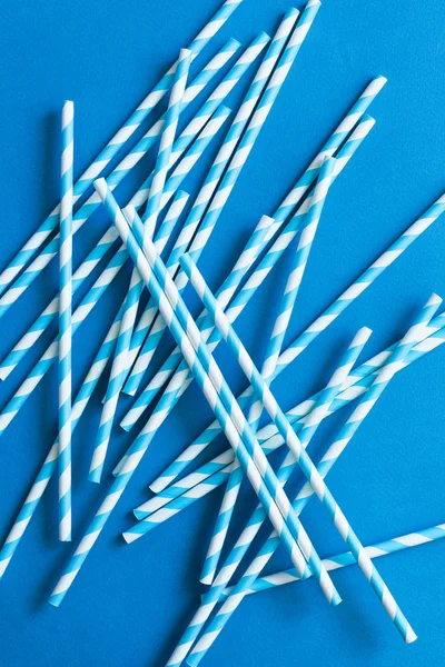 Blue Straws Cocktails Blue Background — Stock Photo, Image