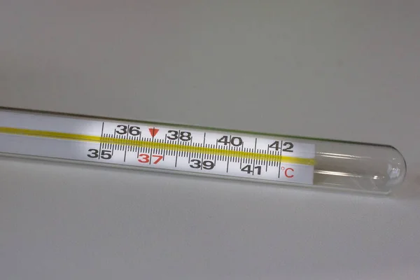 Normal Temperature Healthy Body Mercury Thermometer Recovery Illness Virus Biomarker — Stock Photo, Image