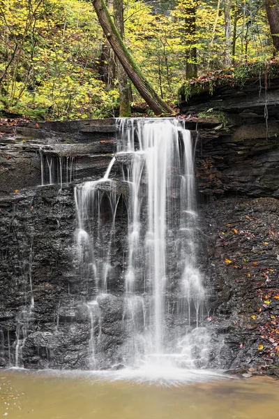 Cascata a Piatt Park - Contea di Monroe, Ohio — Foto Stock