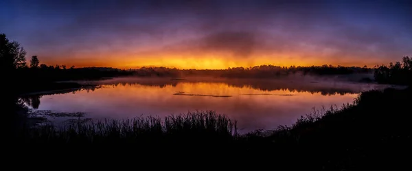 Richart Gölü Uyanışı — Stok fotoğraf