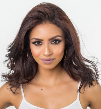 Güzel kadının yüz ve saç