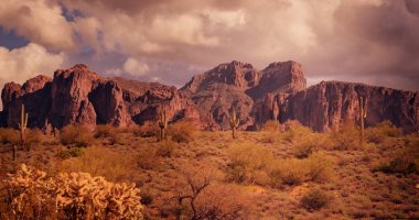 Arizona çölde vahşi batı manzara