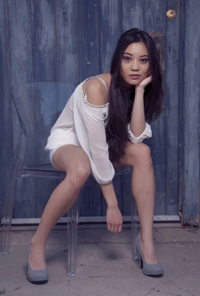 Piękny Stylowy Model Asian Mody Strzelać — Zdjęcie stockowe